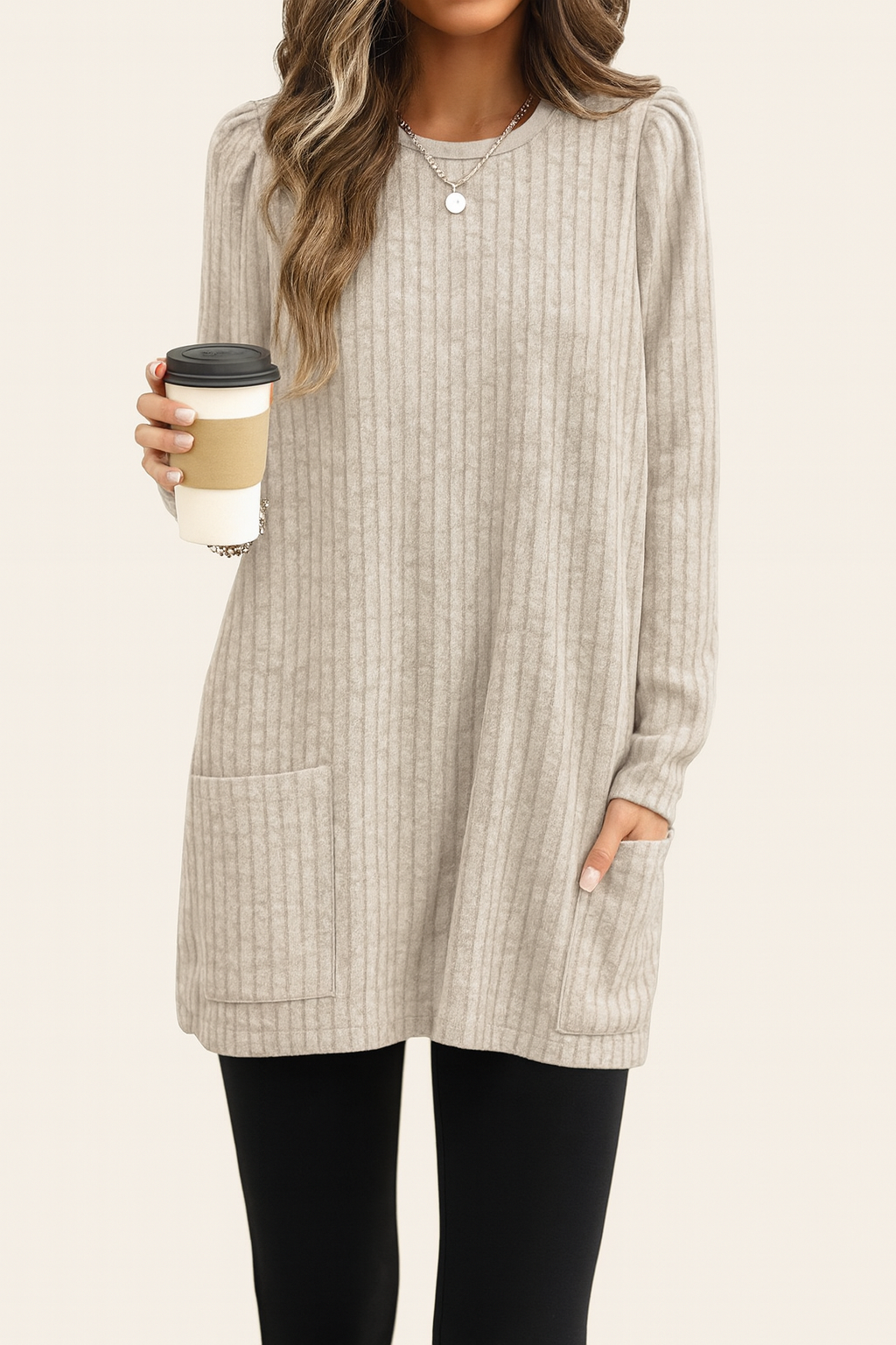 Langer bequemer Strickpullover für Damen