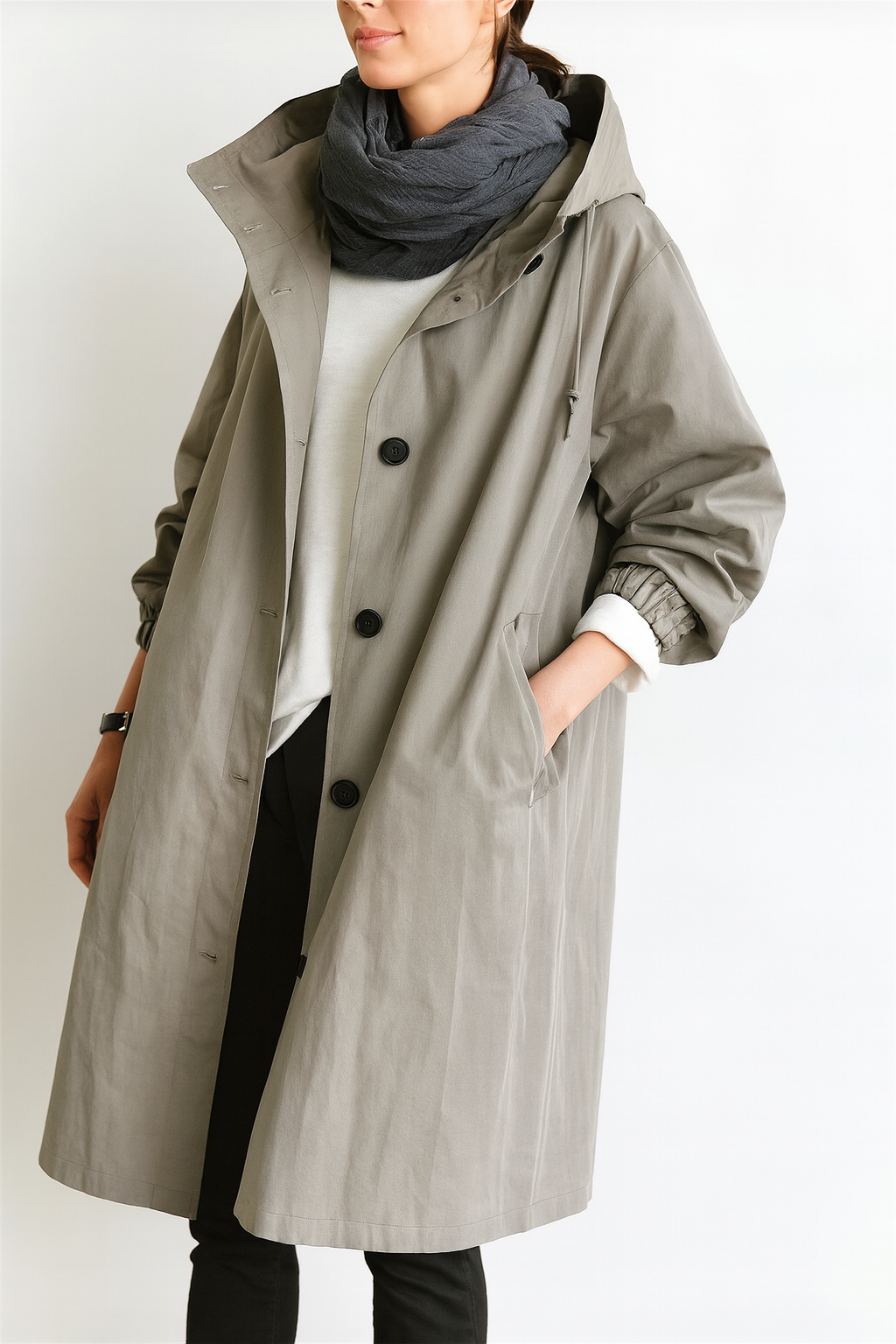Lange Jacke für Damen mit Kapuze und Knopfleiste