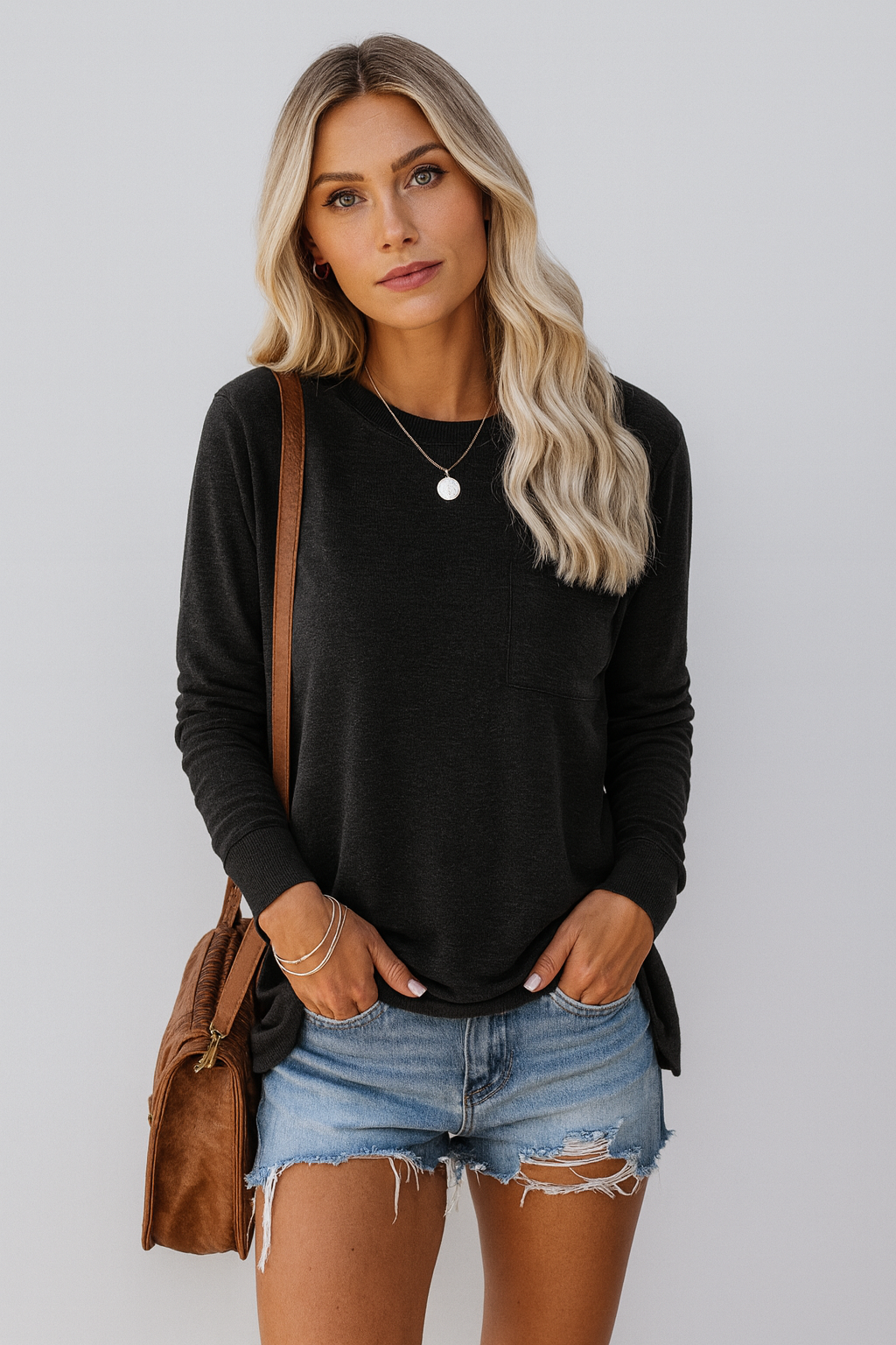 Lang geschnittenes Damen Langarmshirt mit Rundhalsausschnitt