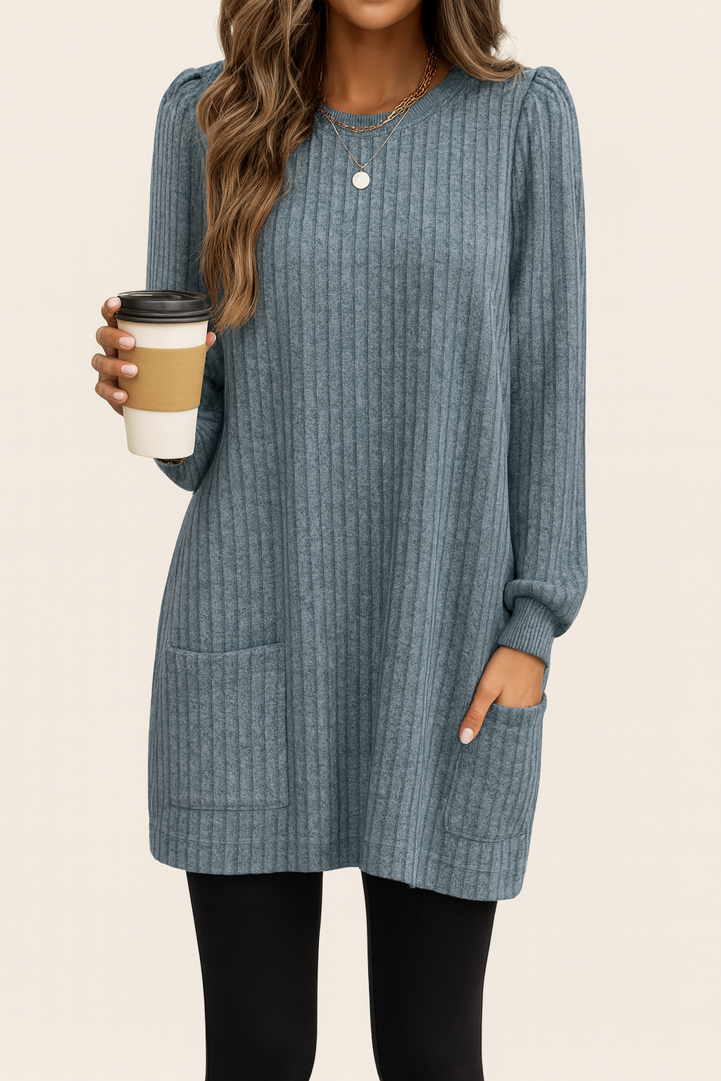Langer bequemer Strickpullover für Damen