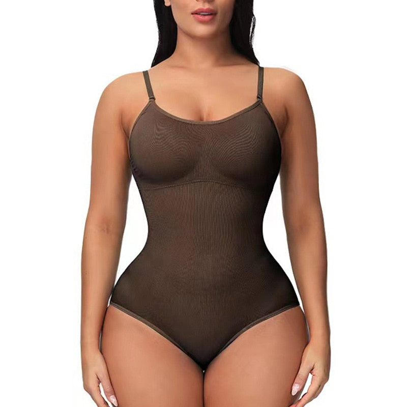 Elastischer Body mit tiefem Ausschnitt und breiten Trägern