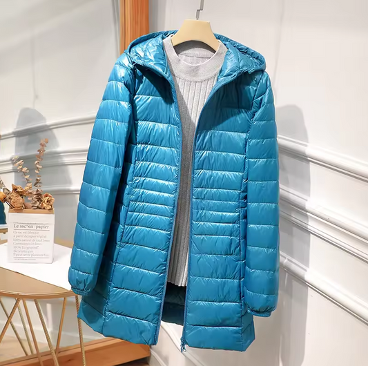 Gefütterte Damen Jacke mit Kapuze und Reißverschluss