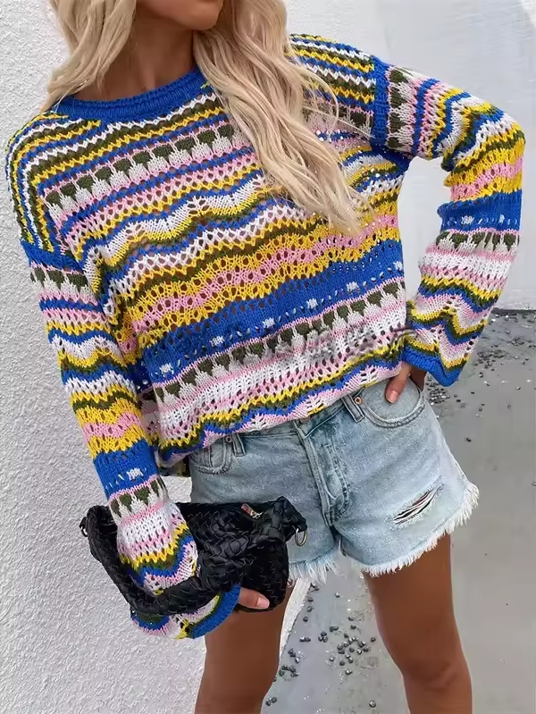 Gestrickter Pullover mit Rundhalsausschnitt und mehrfarbigem Muster