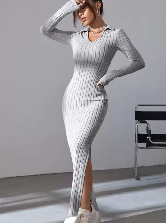 Damenkleid mit Rippenmuster und langen Ärmeln