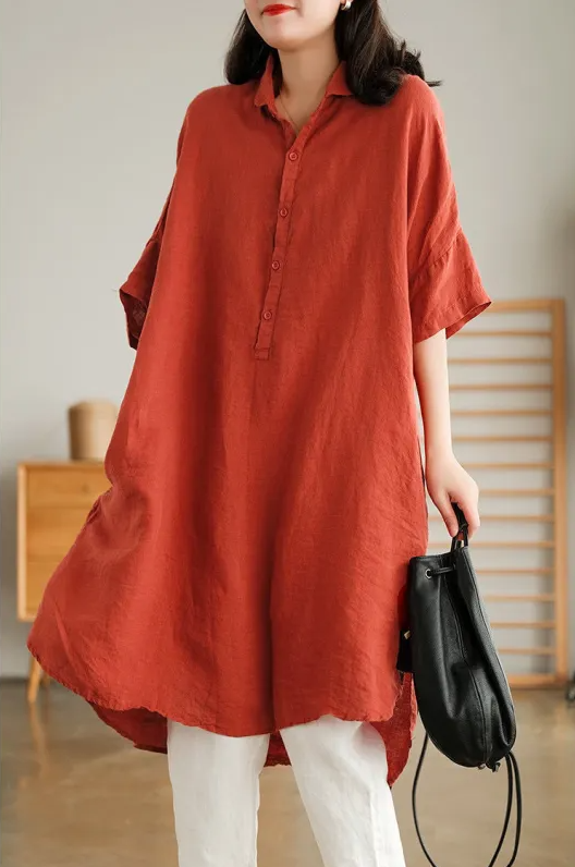 Kleid mit Kragen und halblangen Ärmeln