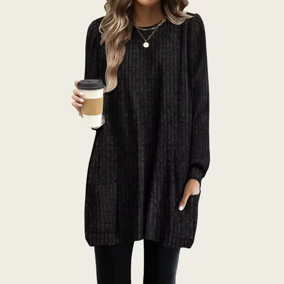 Langer bequemer Strickpullover für Damen