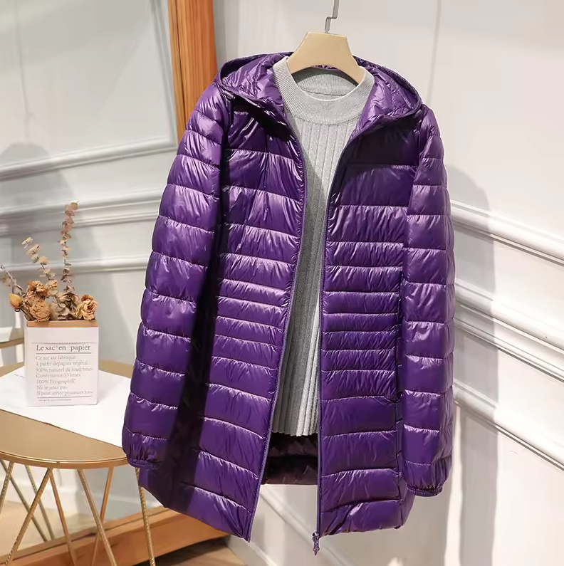 Gefütterte Damen Jacke mit Kapuze und Reißverschluss