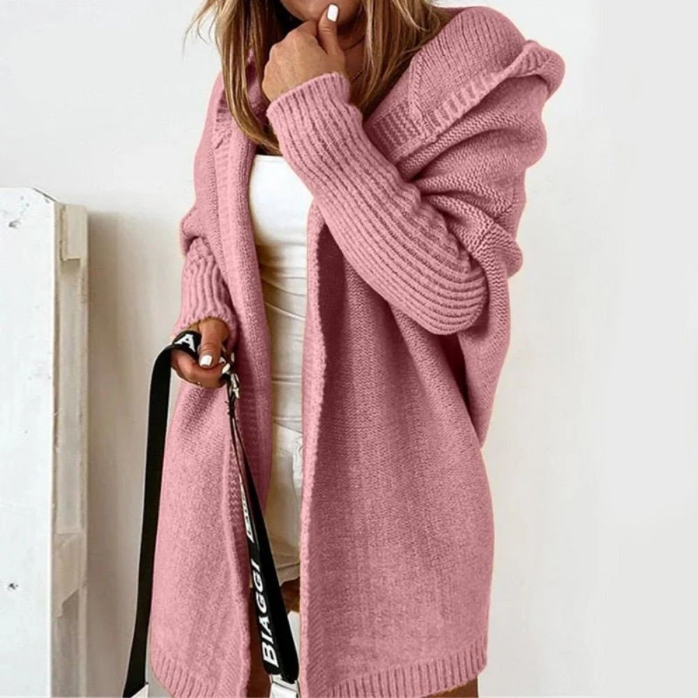Gemütliche Damen-Strickjacke mit Kapuze im offenen Design