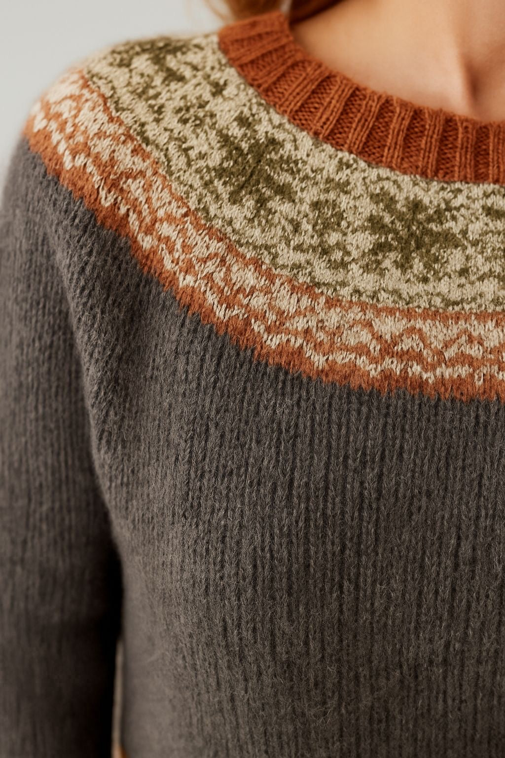 Gemusterter Damen-Strickpullover mit Rundhalsausschnitt – Weich, Stylisch & Bequem