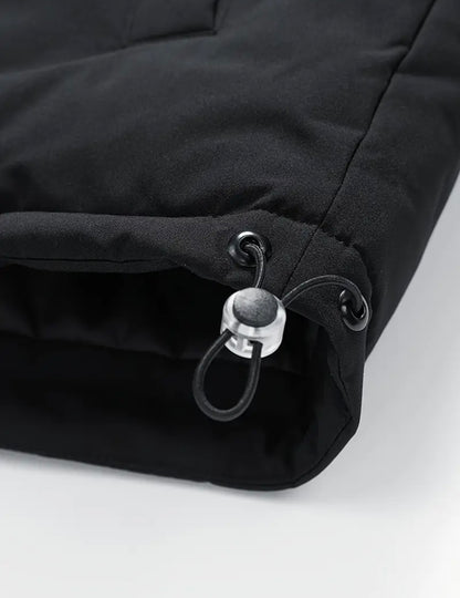 Stilvolle kurze Steppjacke für Damen mit Kapuze und Reißverschluss