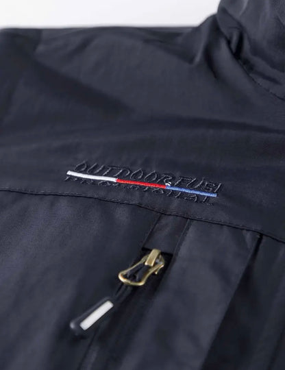 Herrenweste mit Stehkragen und Mehrfachtaschen