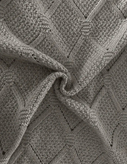 Lange Damenstrickjacke mit Kapuze und Ellenpatches