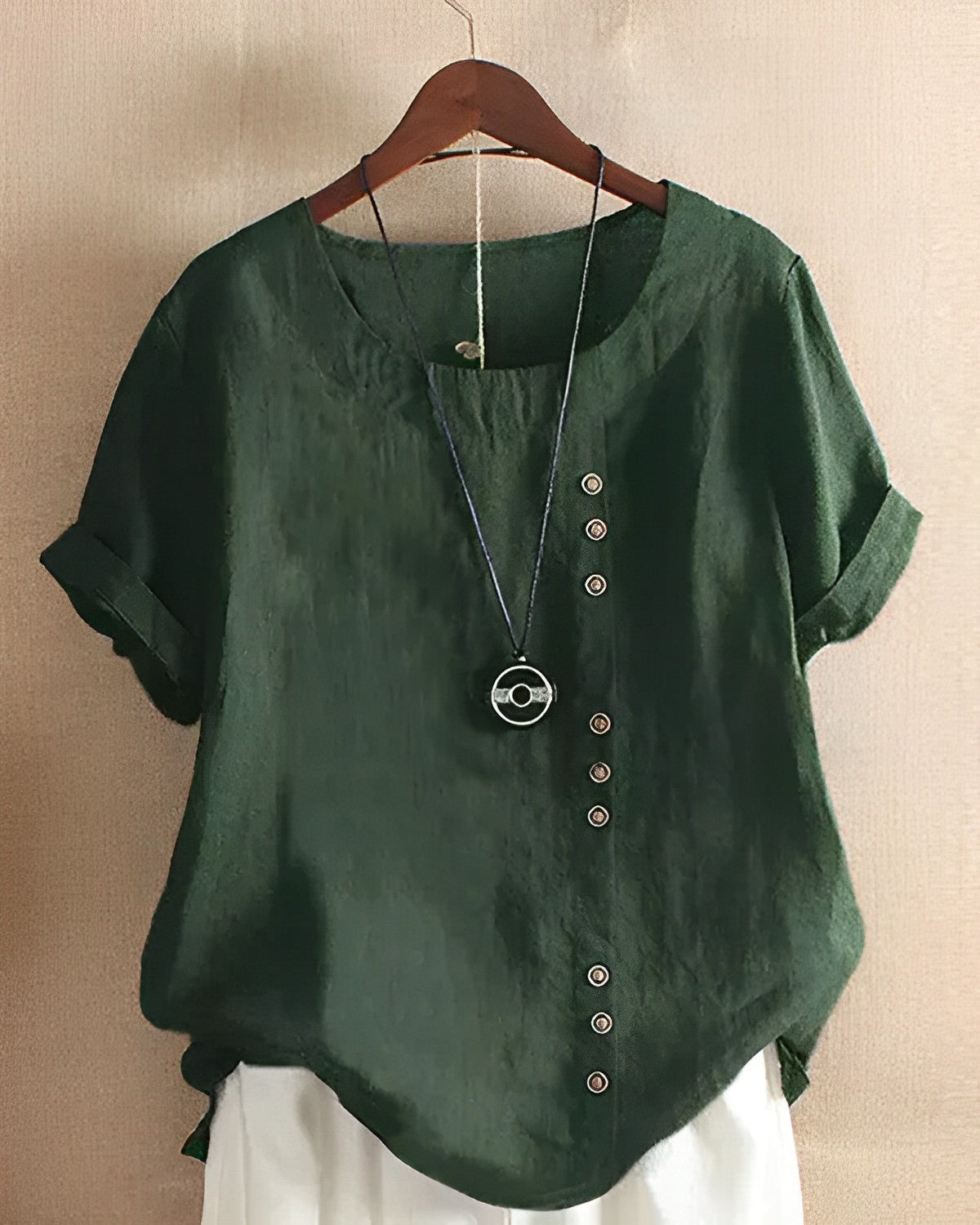 Kurzärmelige Bluse mit schräger Knopfleiste