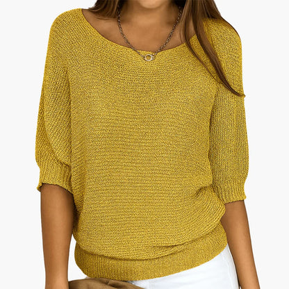 Leichter Strickpullover mit halblangen Ärmeln