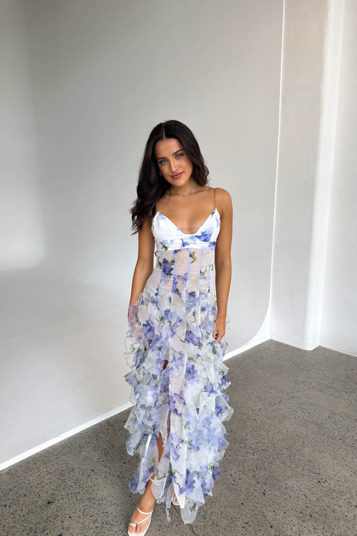 Damen-Maxikleid mit schmalen Trägern, V-Ausschnitt und Rüschenrock