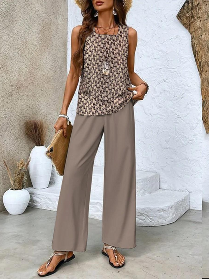 Zweiteiliges Damen-Set mit ärmellosem Oberteil und gemusterter Hose