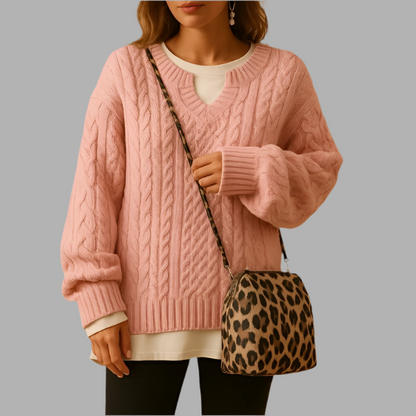 Damenstrickpullover mit Zopfmuster