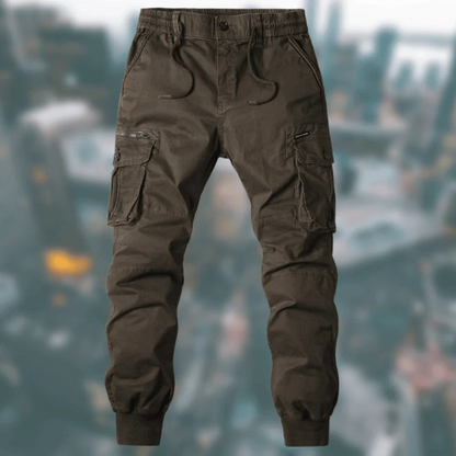 Cargohose mit Taschen und elastischen Beinabschlüssen