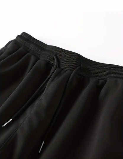 Zweiteiliges Set mit Jacke und Hose