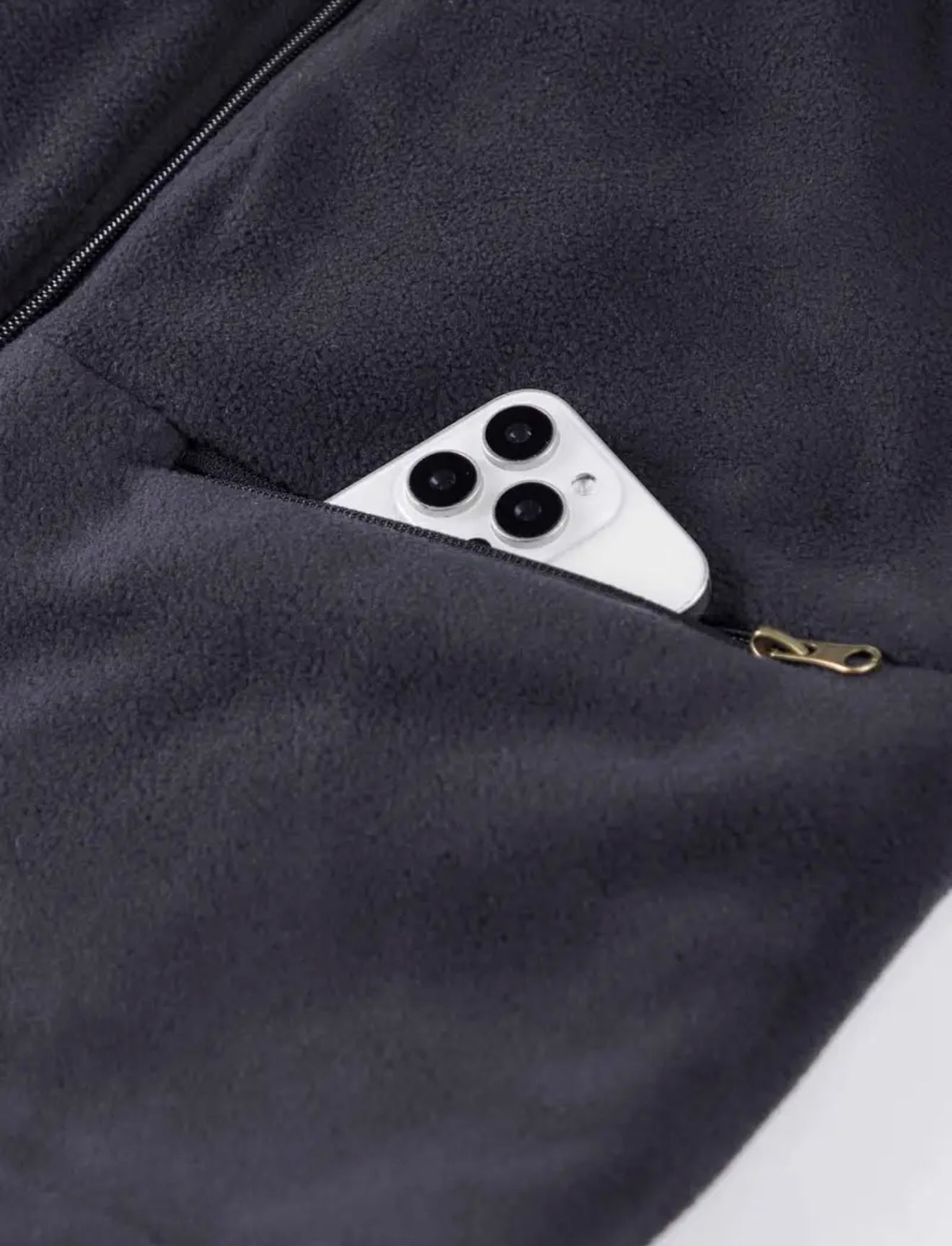 Herrenweste mit Stehkragen und Mehrfachtaschen