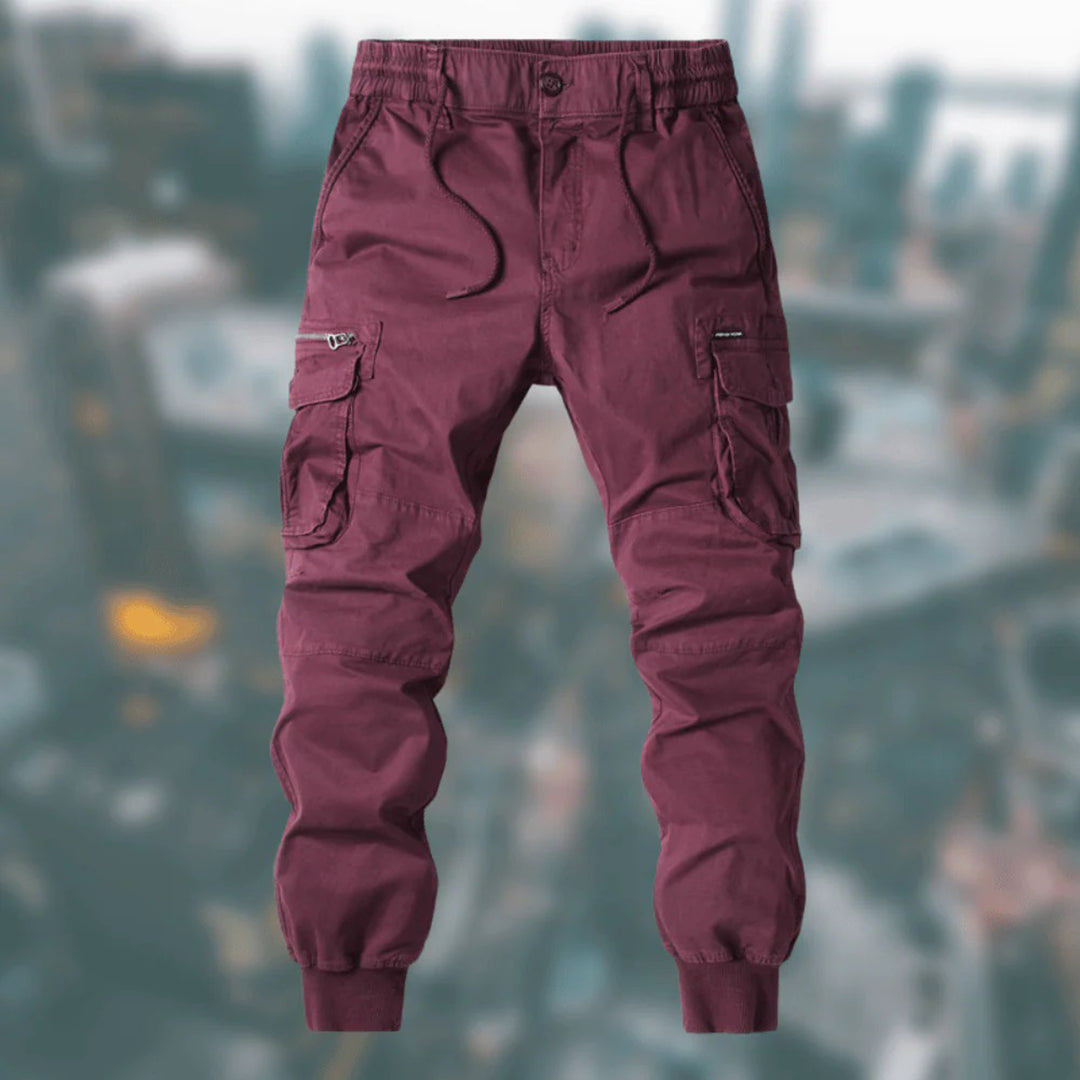Cargohose mit Taschen und elastischen Beinabschlüssen