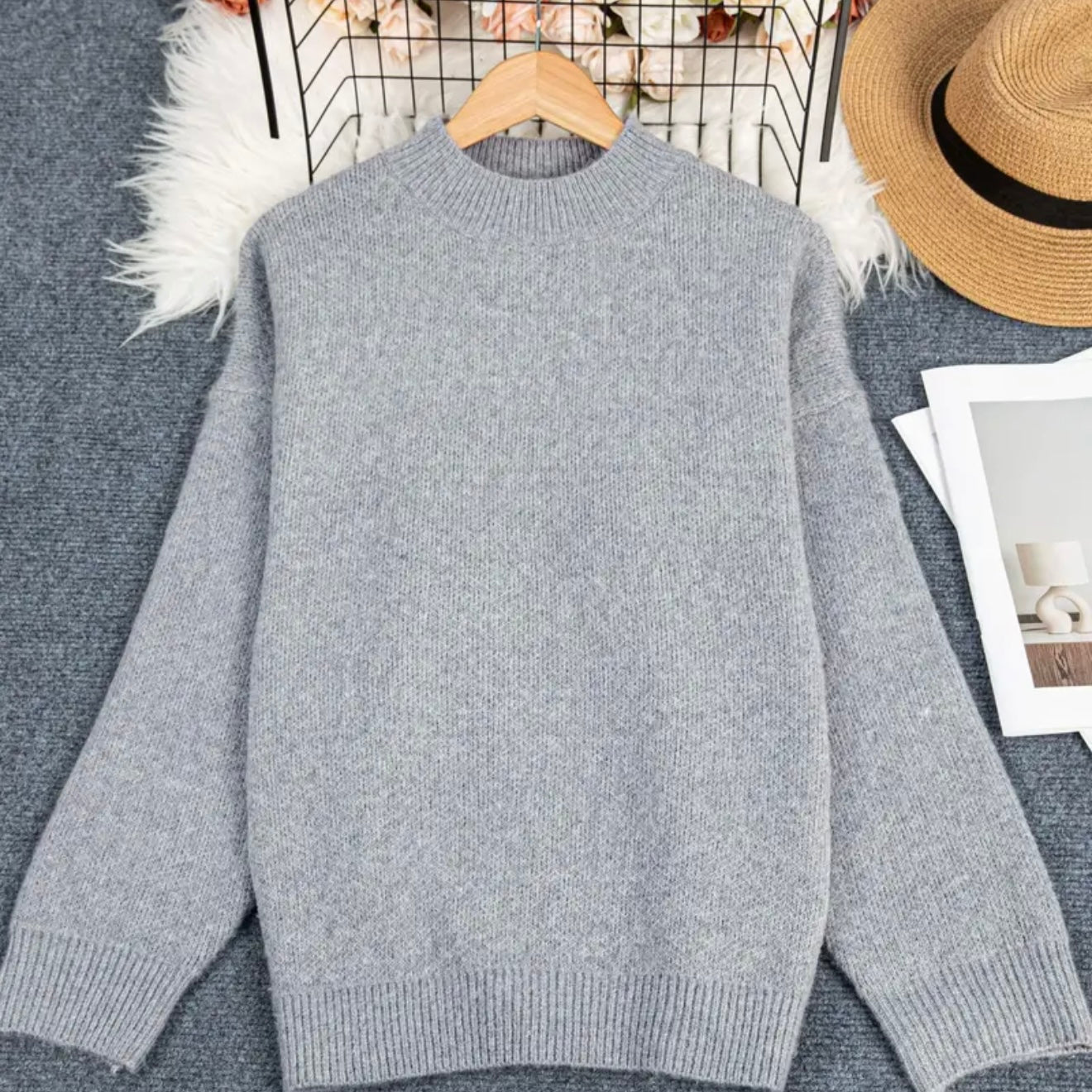 Eleganter Pullover für Damen mit Rundhalsausschnitt und legerem Schnitt