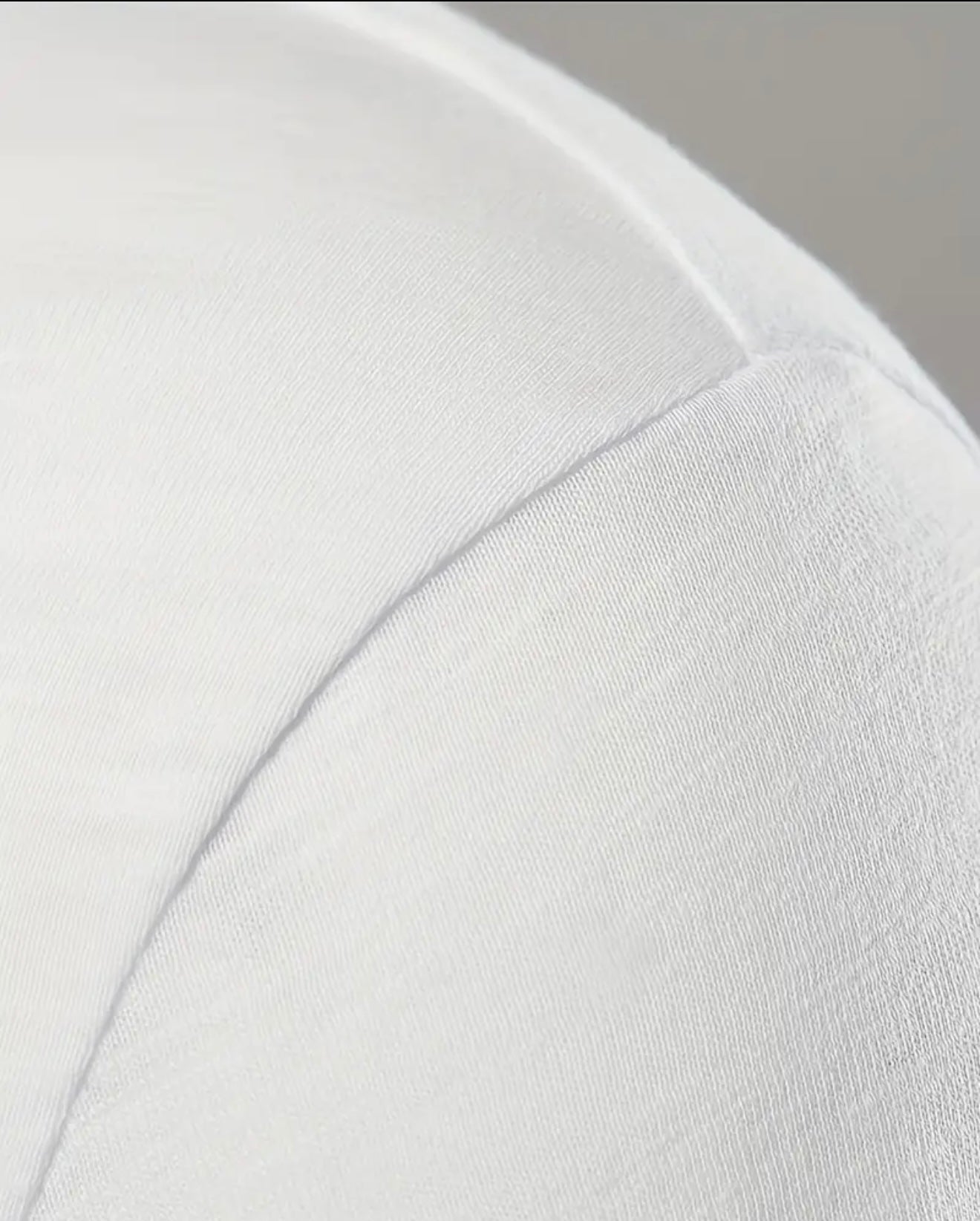 Lockeres Langarmshirt für Herren mit Knopfdesign