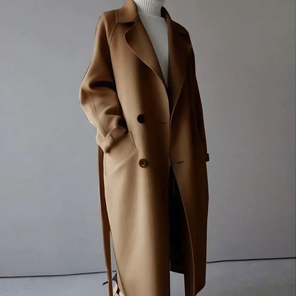 Eleganter Damenmantel mit Reverskragen