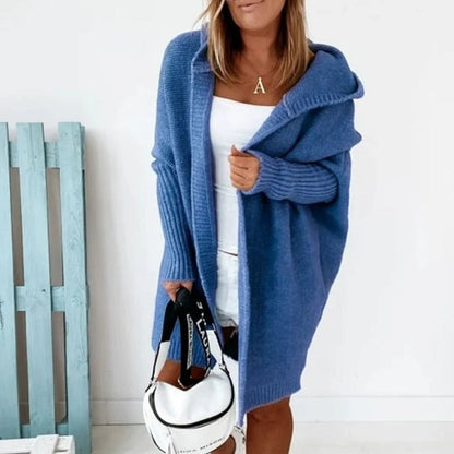 Gemütliche Damen-Strickjacke mit Kapuze im offenen Design