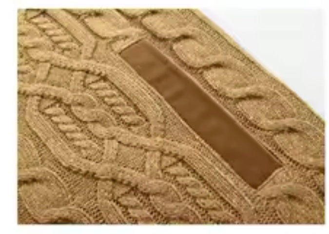 Herren Strickjacke mit Zopfmuster und Stehkragen