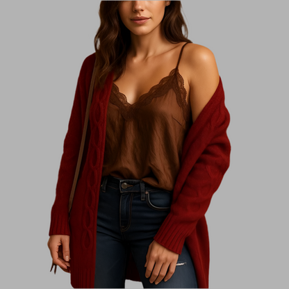 Lange Damenstrickjacke mit Kapuze und Ellenpatches