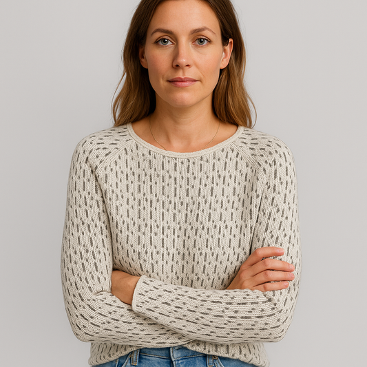 Gestrickter Pullover mit Rundhalsausschnitt und langen Ärmeln