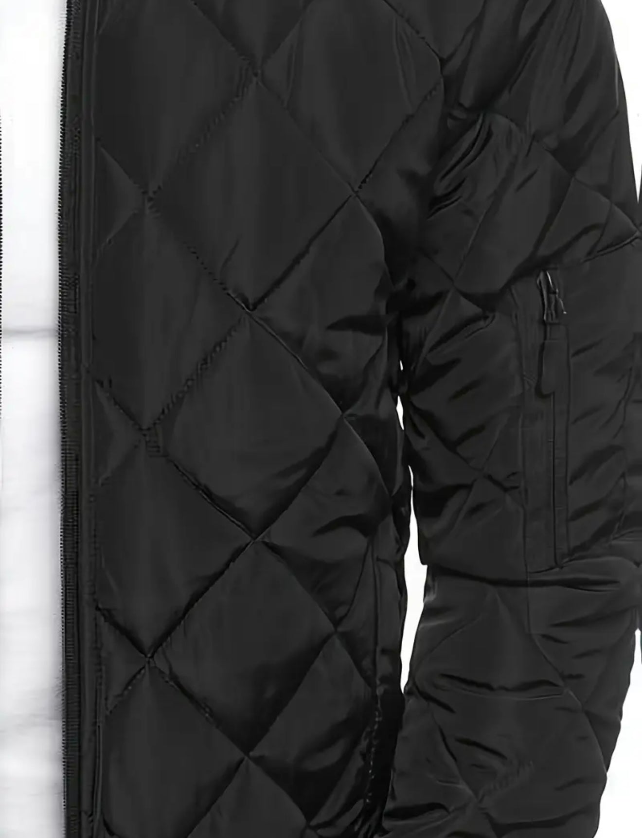 Gesteppte Jacke mit Reißverschluss und Rundhalskragen