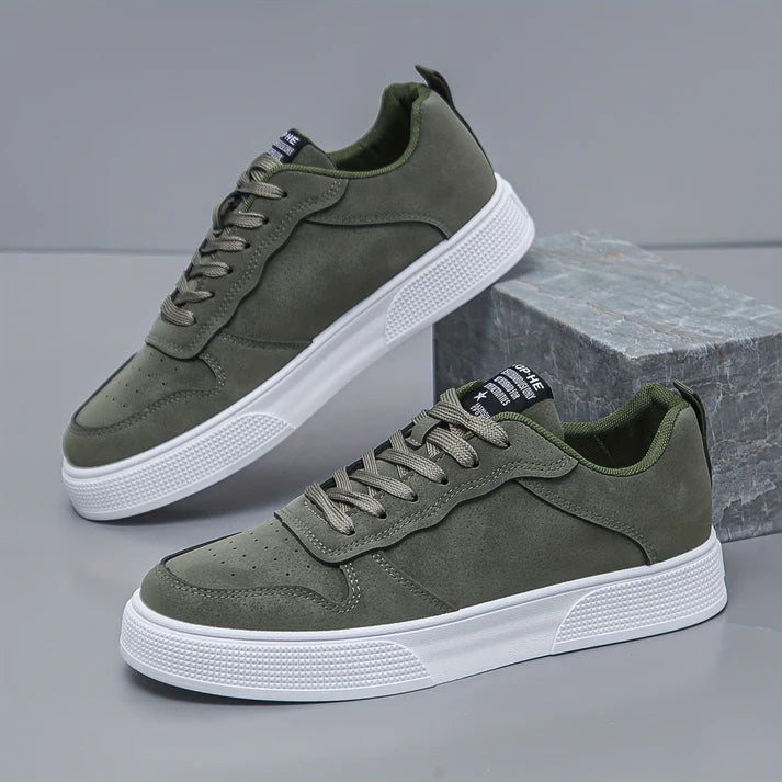 Bequeme Herren Sneaker mit robuster Gummi-Sohle