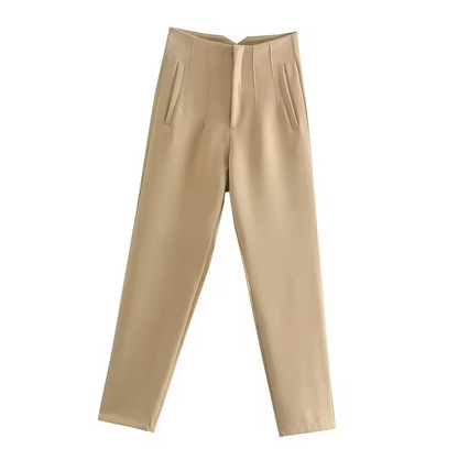 Elegant geschnittene Hose für Damen mit einem hohem Bund