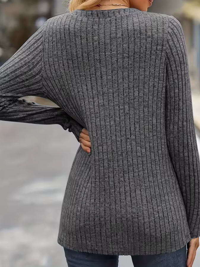 Eleganter Rippenpullover mit Knopfdetail und Figurbetonter Passform für Damen