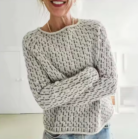 Grob gestrickter Pullover mit Rundhalsausschnitt und langen Ärmeln