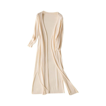 Langes Damenkleid mit Rundhalsausschnitt