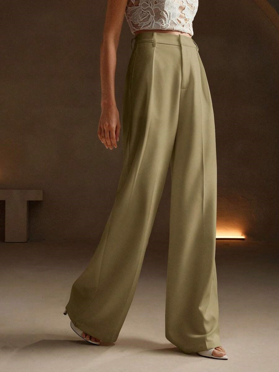 Damenhose mit weitem Schnitt, elastischem Bund und fließendem Stoff