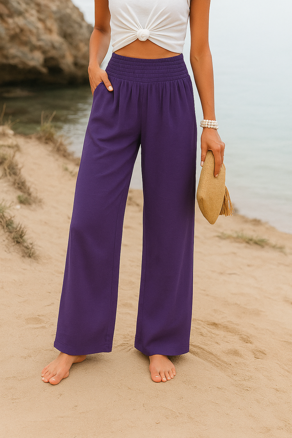 Damenhose mit weitem Bein, elastischem Bund und leichtem Stoff