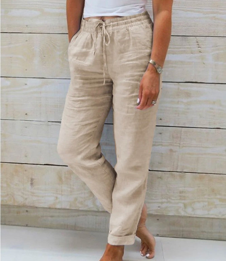 Locker geschnittene Hose mit Kordelzug und Taschen