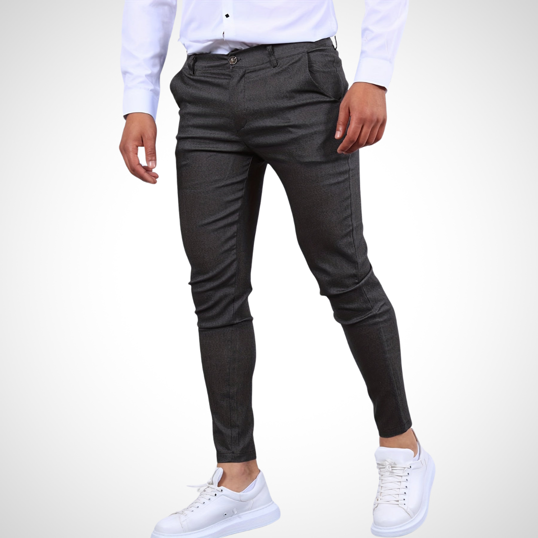 Schmal geschnittene Herren-Hose mit Taschen