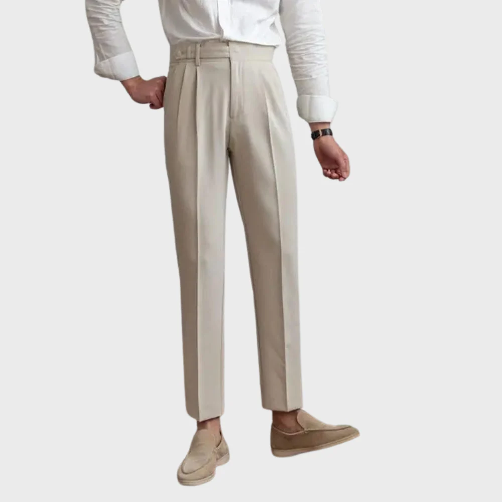 Herren-Stoffhose mit schmalem Bein und Bügelfalte