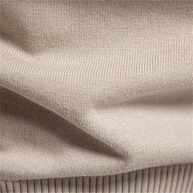 Pullover für Herren mit V-Ausschnitt aus Strickstoff