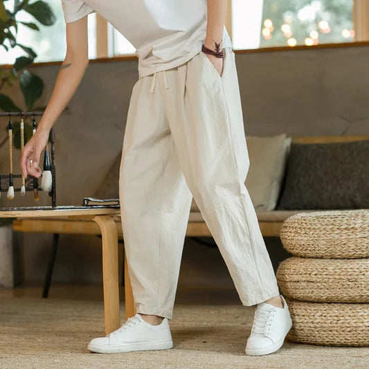 Leichte Freizeithose mit elastischem Bund und geradem Schnitt