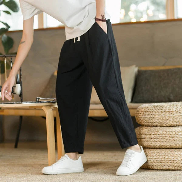 Leichte Freizeithose mit elastischem Bund und geradem Schnitt