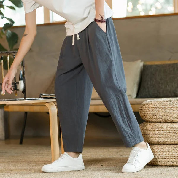 Leichte Freizeithose mit elastischem Bund und geradem Schnitt
